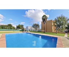 Apartamento de 3 dormitorios con piscina.