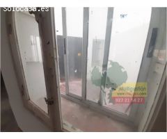 Local Comercial diáfano a pie de calle situado en García Plata de Osma.