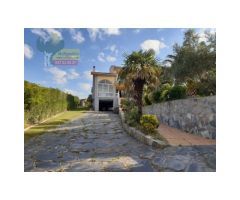 CHALET EN CERES GOLF