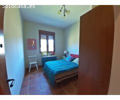 CHALET EN EL MONTE DEL CASAR CON PISCINA Y PISTA DEPORTIVA.