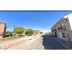 PARCELA CON NAVE INDUSTRIAL