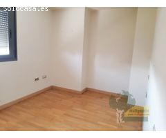 EXCELENTE APARTAMENTO DE ESQUINA EN EL CENTRO DE CÁCERES, CON VISTAS FANTÁSTICAS