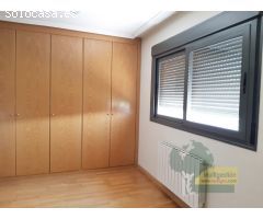 EXCELENTE APARTAMENTO DE ESQUINA EN EL CENTRO DE CÁCERES, CON VISTAS FANTÁSTICAS