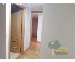 EXCELENTE APARTAMENTO DE ESQUINA EN EL CENTRO DE CÁCERES, CON VISTAS FANTÁSTICAS