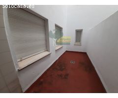 PISO EN CALLE PEATONAL DEL CENTRO.