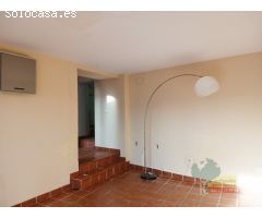 PRECIOSA CASA CON JARDIN y GARAJE