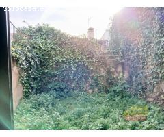 PRECIOSA CASA CON JARDIN y GARAJE