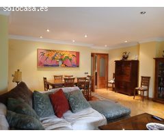 MAGNIFICO PISO EN CANOVAS CON PISCINA Y PISTAS DE PADEL.