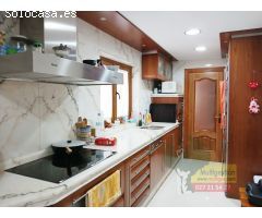 MAGNIFICO PISO EN CANOVAS CON PISCINA Y PISTAS DE PADEL.