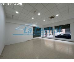 Local comercial céntrico en la Sénia para alquilar. Inmobiliaria Sénia 11600