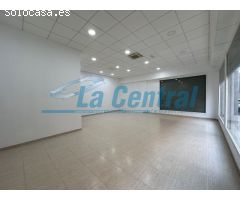 Local comercial céntrico en la Sénia para alquilar. Inmobiliaria Sénia 11600
