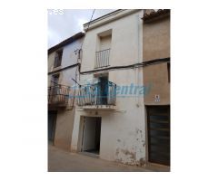 En Alfara de Carles casa de pueblo en venta