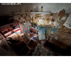 ¡Oportunidad única en Prat de Compte! Casa en venta para reformar