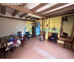 ¡Oportunidad única en Prat de Compte! Casa en venta para reformar