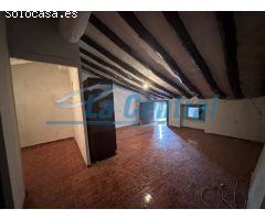 ¡Oportunidad única en Prat de Compte! Casa en venta para reformar
