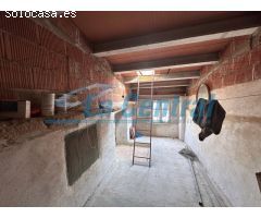¡Oportunidad única en Prat de Compte! Casa en venta para reformar