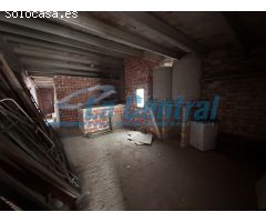 Casa en Venta en la Sénia - Espacio, Versatilidad y Confort
