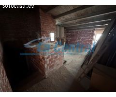 Casa en Venta en la Sénia - Espacio, Versatilidad y Confort