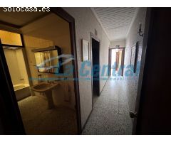Casa en Venta en la Sénia - Espacio, Versatilidad y Confort