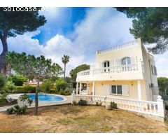 Casa independente en venta