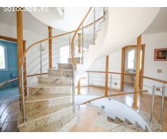 Casa independente en venta