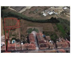 Venta de conjunto de 3 solares en zona residencial en Cassà de la Selva.