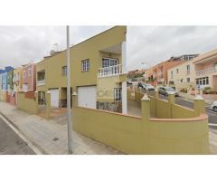 Chalet Pareado EN CESION DE REMATE