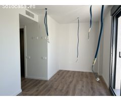 Ático de lujo en alquiler con terraza, piscina y vistas al mar en Mataró