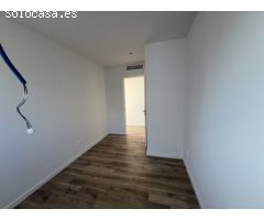 Ático de lujo en alquiler con terraza, piscina y vistas al mar en Mataró