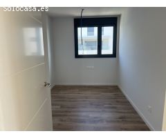 Ático de lujo en alquiler con terraza, piscina y vistas al mar en Mataró