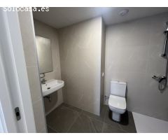 Ático de lujo en alquiler con terraza, piscina y vistas al mar en Mataró