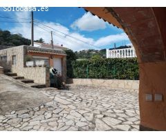 Preciosa casa, de 5 habitaciones, 2 baños, 2 salones, piscina particular y zona