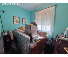Preciosa casa, de 5 habitaciones, 2 baños, 2 salones, piscina particular y zona