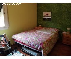 Preciosa casa, de 5 habitaciones, 2 baños, 2 salones, piscina particular y zona