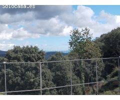 Preciosa casa, de 5 habitaciones, 2 baños, 2 salones, piscina particular y zona