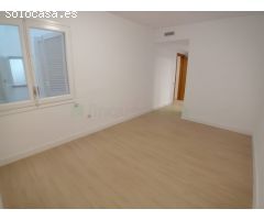 Gran piso de 100m2 en el núcleo de la población , 4 habitaciones, 2 baños,