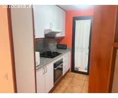 Dúplex a residencial de 85 m2, 2 hab. dobles, més golfes, menjador, cuina, bany