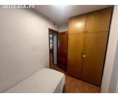 Dúplex a residencial de 85 m2, 2 hab. dobles, més golfes, menjador, cuina, bany