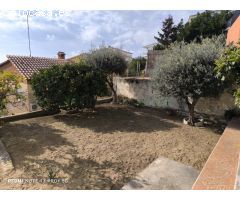 Casa a 4 vientos en el Pinemar, 3 viviendas independientes construidas en una