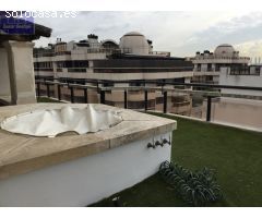 Samar Gestion vende excelente Atico con terraza en zona Av. de Europa.