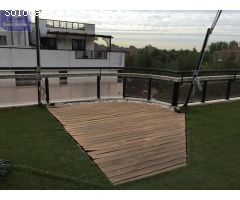 Samar Gestion vende excelente Atico con terraza en zona Av. de Europa.
