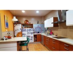 Chalet de 4 dormitorios con piscina en Campillo