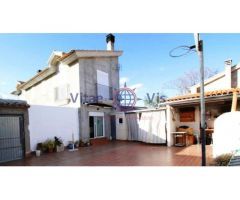 CASA DE PUEBLO EN TORREALVILLA