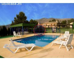 CORTIJO CON PISCINA EN LA MONTAÑA TURISMO RURAL
