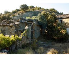 Gran finca rústica con diversas Masías de piedra.