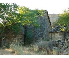 Gran finca rústica con diversas Masías de piedra.