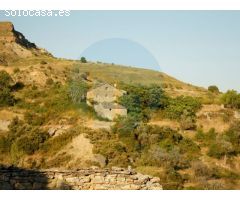 Gran finca rústica con diversas Masías de piedra.