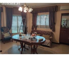 Casa en venta en Morón de la Frontera (Sevilla) en zona Semicentro con unos 100