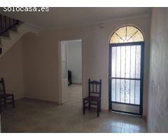 Casa en venta en Morón de la Frontera (Sevilla) en zona Semicentro con unos 100