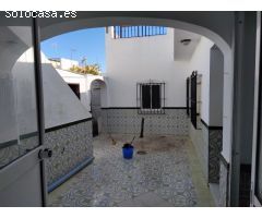 Casa en venta en Morón de la Frontera (Sevilla) en zona Semicentro con unos 100